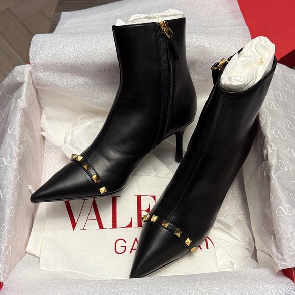 Valentino Garavani Black Ankle Booties with Gold Studs - Picture 2 of 7